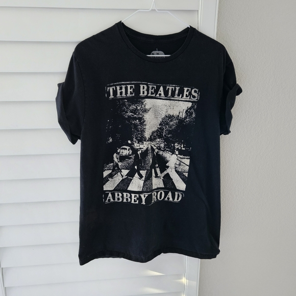 The Beatles Abbey Road Band Shirt - Picture 2 of 3